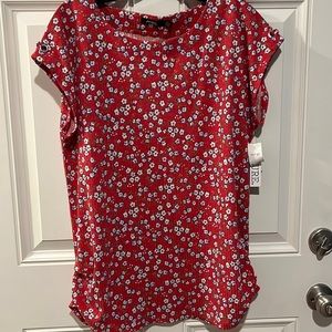NWT! Cure Red Floral Too with Blue and White Flowers 2XL